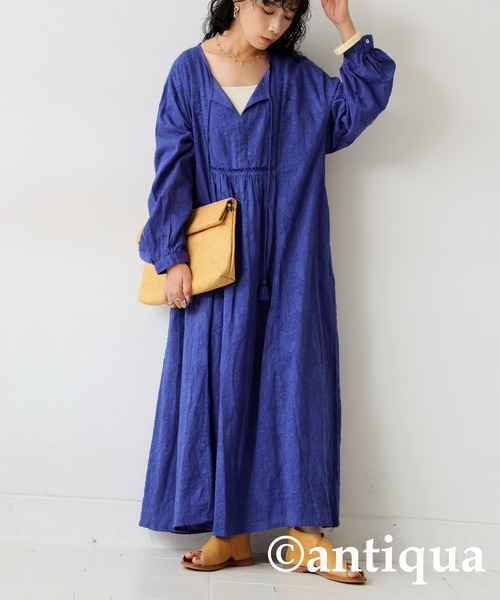 antiqua(アンティカ)の「ダマスク柄刺繍ワンピース(ワンピース・レディース・ブラック/ブルー・R/P)」の14枚目の写真
