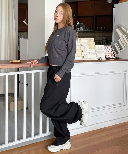 muahmuah(ムーアムーア)の「A'GEM/9 × .kom 『muah muah/ムーアムーア』 STITCH LOGO BASIC KNIT/ステッチロゴベーシックニット(ニット/セーター・レディース・アイボリー/ブラック/グレー/チャコールグレー/ネイビー/ベージュ・FREE)」の15枚目の写真