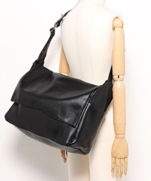 【セール】【NAUGHTIAM/ノーティアム】 合皮ポストマンショルダー 大（ショルダーバッグ）｜NAUGHTIAM（ノーティアム）