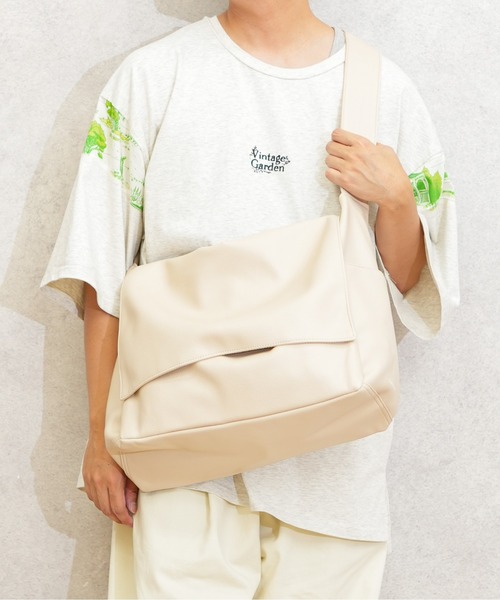 【セール】【NAUGHTIAM/ノーティアム】 合皮ポストマンショルダー 大（ショルダーバッグ）｜NAUGHTIAM（ノーティアム）