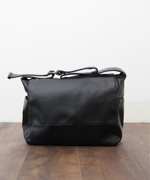 【セール】【NAUGHTIAM/ノーティアム】 合皮ポストマンショルダー 大（ショルダーバッグ）｜NAUGHTIAM（ノーティアム）