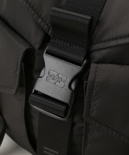 U by SPICK&SPAN(ユーバイスピックアンドスパン)の「【GANNI / ガニー】 Recycled Tech Backpack(バックパック/リュック・レディース・ブラック・FREE)」の17枚目の写真