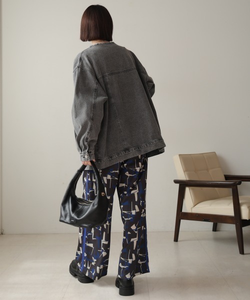 Bou Jeloud(ブージュルード)の「ウォッシュデニムジャケット(デニムジャケット・レディース・ブラック/ブルー/ネイビー・38)」の10枚目の写真