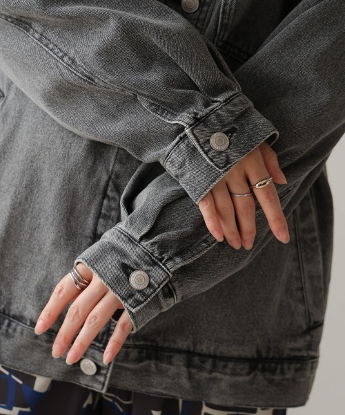 Bou Jeloud(ブージュルード)の「ウォッシュデニムジャケット(デニムジャケット・レディース・ブラック/ブルー/ネイビー・38)」の13枚目の写真