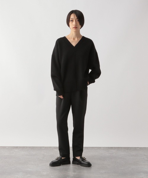 STERNBERG（スタンバーグ）の「ウールカシミヤVネックニットプルオーバー（ニット/セーター・レディース・ブラック/チャコールグレー/ブルー・FREE）」の4枚目の写真