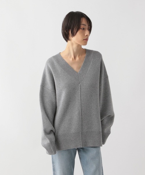 STERNBERG（スタンバーグ）の「ウールカシミヤVネックニットプルオーバー（ニット/セーター・レディース・ブラック/チャコールグレー/ブルー・FREE）」の15枚目の写真