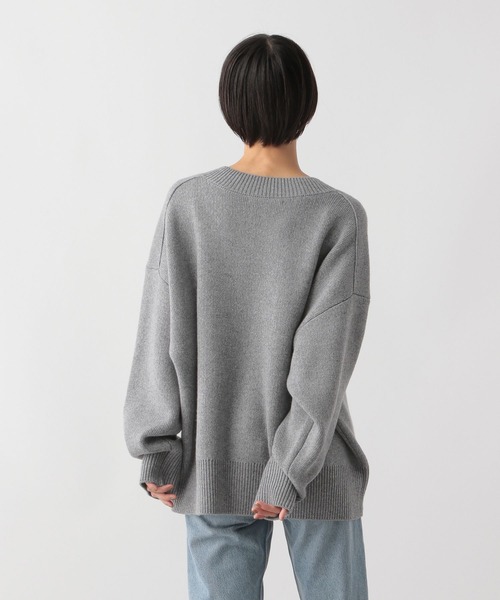 STERNBERG（スタンバーグ）の「ウールカシミヤVネックニットプルオーバー（ニット/セーター・レディース・ブラック/チャコールグレー/ブルー・FREE）」の17枚目の写真