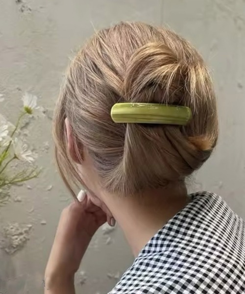 Port(ポート)の「【 Port / ポート 】 マーブルカラー ロング カーブ ヘアクリップ(バレッタ/ヘアクリップ・レディース・ベージュ/ライトブラウン/ブラウン系その他/その他/ブラウン/グリーン・FREE)」の5枚目の写真