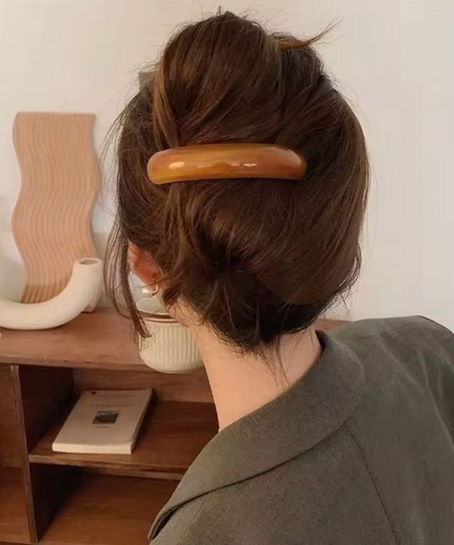 Port(ポート)の「【 Port / ポート 】 マーブルカラー ロング カーブ ヘアクリップ(バレッタ/ヘアクリップ・レディース・ベージュ/ライトブラウン/ブラウン系その他/その他/ブラウン/グリーン・FREE)」の8枚目の写真