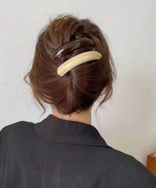 Port(ポート)の「【 Port / ポート 】 マーブルカラー ロング カーブ ヘアクリップ(バレッタ/ヘアクリップ・レディース・ベージュ/ライトブラウン/ブラウン系その他/その他/ブラウン/グリーン・FREE)」の7枚目の写真
