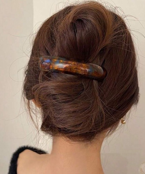 Port(ポート)の「【 Port / ポート 】 マーブルカラー ロング カーブ ヘアクリップ(バレッタ/ヘアクリップ・レディース・ベージュ/ライトブラウン/ブラウン系その他/その他/ブラウン/グリーン・FREE)」の9枚目の写真