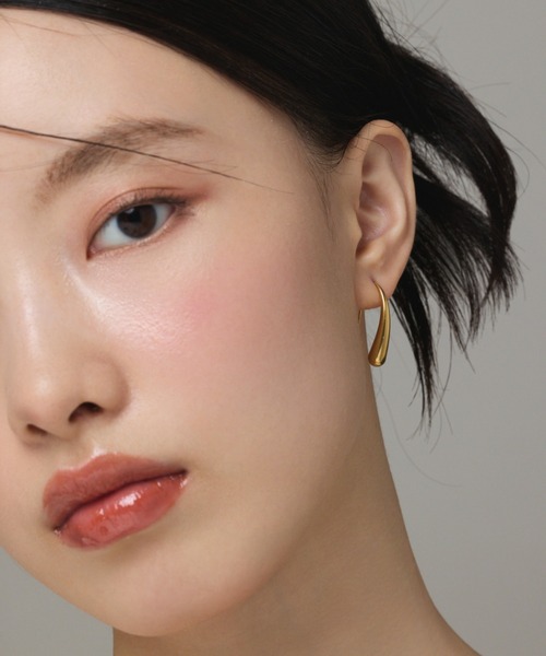 ciite' surgical stainless(シーテサージカルステンレス)の「【 金属アレルギー対応 】 フックピアス サージカルステンレス (両耳用)(ピアス(両耳用)・レディース・シルバー/ゴールド・FREE)」の9枚目の写真