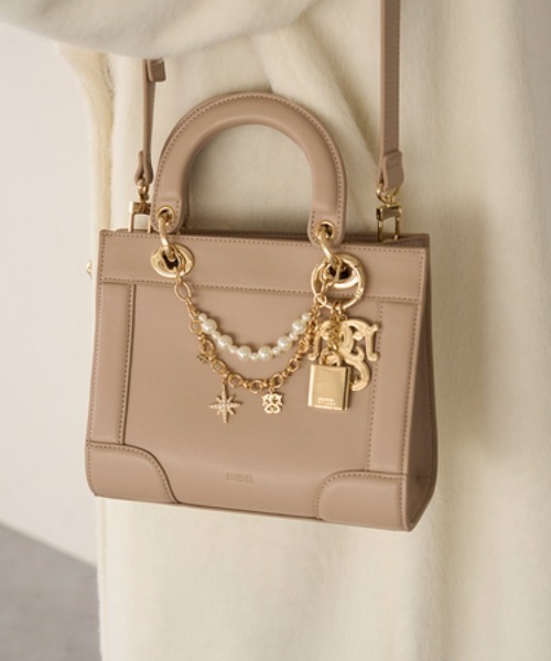 SNIDEL（スナイデル）の「マルチチャーム（チャーム・レディース・シルバー/ゴールド/その他・FREE）」の2枚目の写真