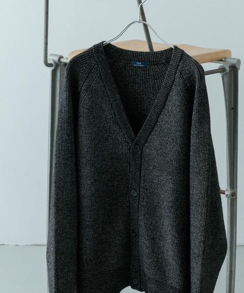 ITEMS URBANRESEARCH(アイテムズ アーバンリサーチ)の「マシンウォッシャブル マシュマロ ニット カーディガン(カーディガン/ボレロ・メンズ・ブラウン/ブラック/ブルー・MEDIUM/LARGE)」の10枚目の写真