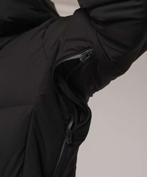 DESCENTE ALLTERRAIN（デサント　オルテライン）の「DESCENTE ALLTERRAIN 水沢ダウン MOUNTAINEER / マウンテニア（ダウンジャケット/コート・メンズ・ブラック・MEDIUM/LARGE/X-LARGE）」の20枚目の写真