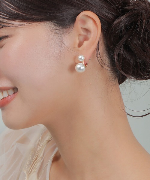 Kana（カナ）の「ツイン パール イヤリング 結婚式 お呼ばれ オケージョン（イヤリング・レディース・シルバー/ゴールド・フリー）」の13枚目の写真