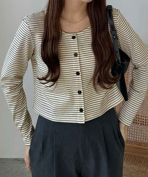 callautia（カラウティア）の「クロップドボーダーカーディガン（カーディガン/ボレロ・レディース・アイボリー/ブラック/ホワイト・SMALL/MEDIUM/LARGE）」の5枚目の写真