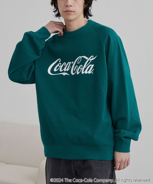 coen(コーエン)の「Coca-Cola ロゴクルーネックスウェット(スウェット・メンズ・ホワイト/レッド/ケリーグリーン・M/L/XL)」の1枚目の写真