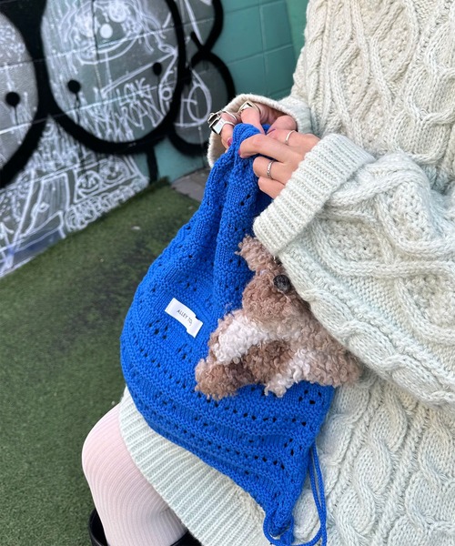 ネイビー ポンポン付き編みバッグ ネイビー ポンポン付き編みバッグ