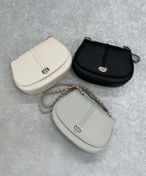 archives(アルシーヴ)の「ラウンドフラップショルダーバッグ(ショルダーバッグ・レディース・グレー/アイボリー/ブラック・FREE)」の8枚目の写真