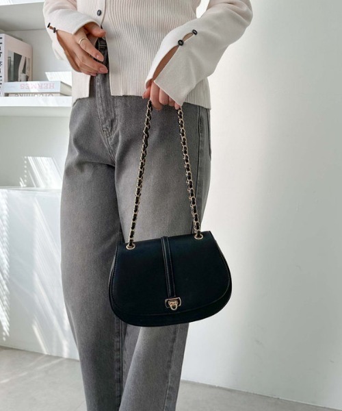 archives(アルシーヴ)の「ラウンドフラップショルダーバッグ(ショルダーバッグ・レディース・グレー/アイボリー/ブラック・FREE)」の18枚目の写真