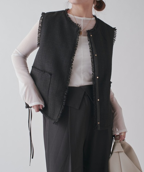 Lui's（ルイス）の「ツイードジレ（ベスト・レディース・ホワイト/ブラック/ブラック系その他2・FREE）」の3枚目の写真