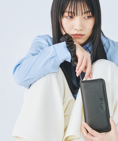 MURUA(ムルーア)の「MURUA(ムルーア) ラウンドファスナー長財布 MR-W1331 ギャザーチャーム(財布・レディース・ブラック/ベージュ/ブルー・FREE)」の21枚目の写真