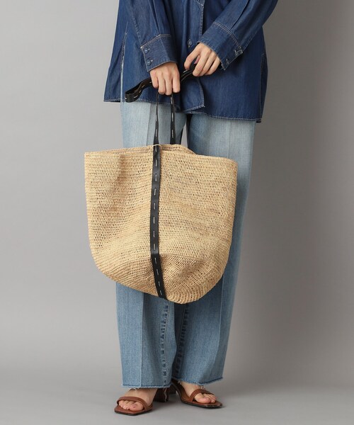 DRESSTERIOR（ドレステリア）の「MADE IN MADA（メイドインマダ）ALICE STITCH バッグ（ショルダーバッグ・レディース・ブラウン系・00）」の2枚目の写真