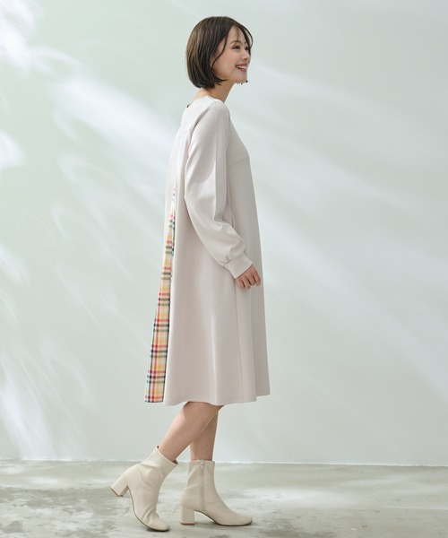 Arnold Palmer（アーノルドパーマー）の「バック パーマーチェック ワンピース（ワンピース・レディース・ネイビー/ライトベージュ/ブラック・L/M/S）」の22枚目の写真