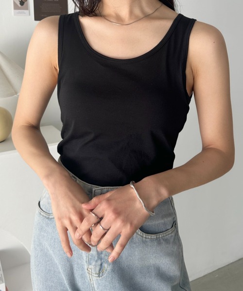 CLEA（クレア）の「【吸汗速乾】カップ付きベーシックタンクトップ（タンクトップ・レディース・モカ/ホワイト/グレー/ブラック・FREE）」の6枚目の写真