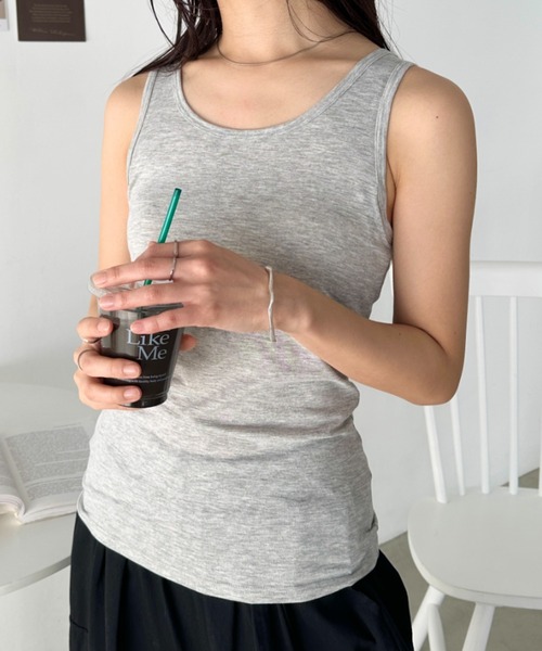 CLEA（クレア）の「【吸汗速乾】カップ付きベーシックタンクトップ（タンクトップ・レディース・モカ/ホワイト/グレー/ブラック・FREE）」の10枚目の写真