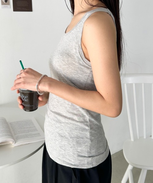 CLEA（クレア）の「【吸汗速乾】カップ付きベーシックタンクトップ（タンクトップ・レディース・モカ/ホワイト/グレー/ブラック・FREE）」の12枚目の写真