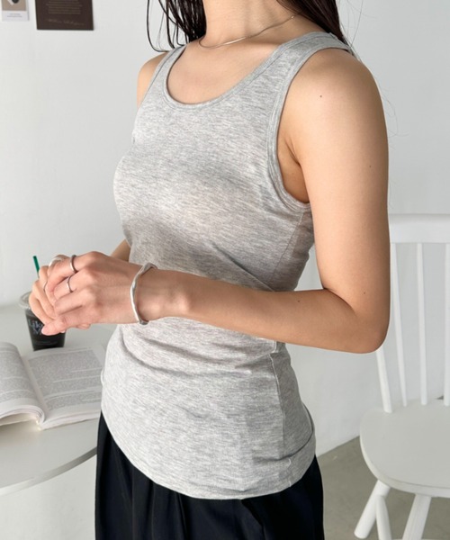 CLEA（クレア）の「【吸汗速乾】カップ付きベーシックタンクトップ（タンクトップ・レディース・モカ/ホワイト/グレー/ブラック・FREE）」の11枚目の写真