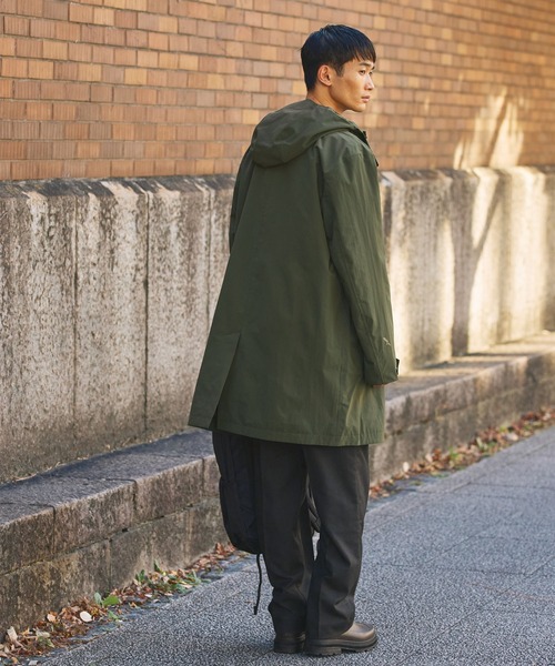 AIGLE(エーグル)の「透湿防水 ロングフーデッドコート(マウンテンパーカー・メンズ・ダークブルー/モスグリーン/ベージュ/サンドベージュ・L/M/S/XL)」の10枚目の写真