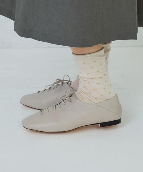 ADIEU TRISTESSE（アデュートリステス）の「レースアップバブーシュ（その他シューズ・レディース・グレイッシュベージュ/ゴールド/ブラック・S/M/L）」の22枚目の写真