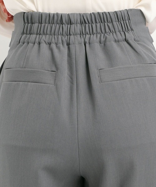 Andemiu（アンデミュウ）の「サイドボタンセミワイドパンツ325579（スラックス・レディース・グレイッシュベージュ/グレー/ネイビー・SMALL/MEDIUM）」の7枚目の写真