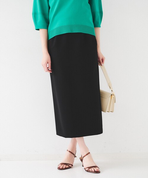 UNTITLED（アンタイトル）の「【後ろウエストゴム/洗える】ストレッチ ナロースカート（スカート・レディース・ナチュラル/ネイビー/ブラック/チャコールグレー・03/00/01/02/04/44/46/48/50/42）」の10枚目の写真