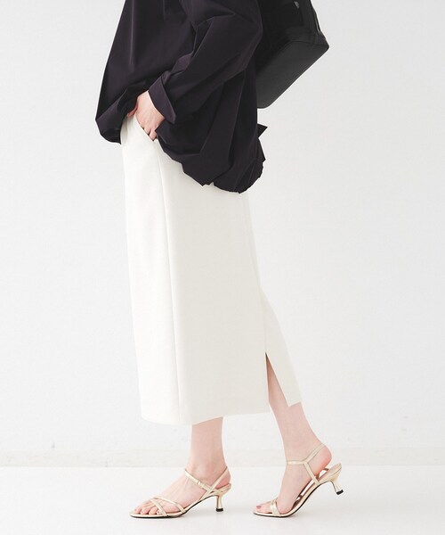 UNTITLED（アンタイトル）の「【後ろウエストゴム/洗える】ストレッチ ナロースカート（スカート・レディース・ナチュラル/ネイビー/ブラック/チャコールグレー・03/00/01/02/04/44/46/48/50/42）」の15枚目の写真