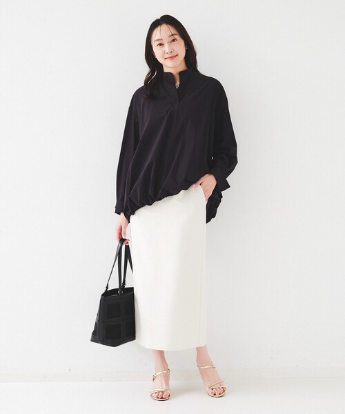 UNTITLED（アンタイトル）の「【後ろウエストゴム/洗える】ストレッチ ナロースカート（スカート・レディース・ナチュラル/ネイビー/ブラック/チャコールグレー・03/00/01/02/04/44/46/48/50/42）」の16枚目の写真