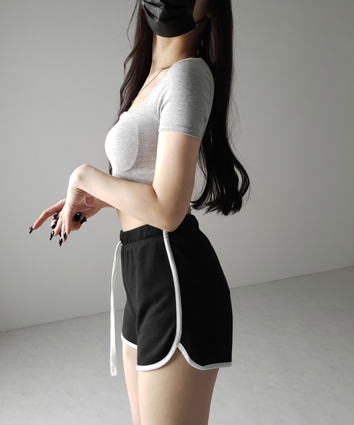 me+em select（ミームセレクト）の「【 ３color 】サイドラインパイピングスウェットショートパンツ ／ sideline piping sweat short pants（その他パンツ・レディース・ブラック/ライトグレー/ダークグレー・SMALL/MEDIUM/LARGE）」の13枚目の写真