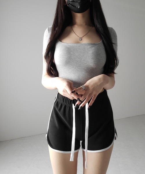 me+em select（ミームセレクト）の「【 ３color 】サイドラインパイピングスウェットショートパンツ ／ sideline piping sweat short pants（その他パンツ・レディース・ブラック/ライトグレー/ダークグレー・SMALL/MEDIUM/LARGE）」の14枚目の写真