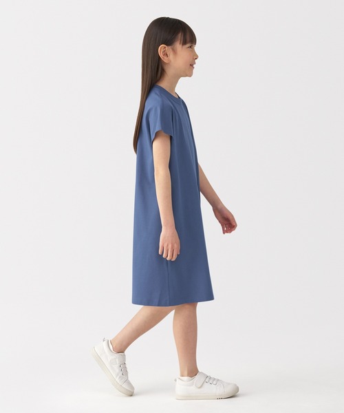 無印良品(ムジルシリョウヒン)の「キッズ 涼感UVカットフレンチスリーブワンピース(チュニック・キッズ・ブルー/ブラック・140/130/120)」の3枚目の写真
