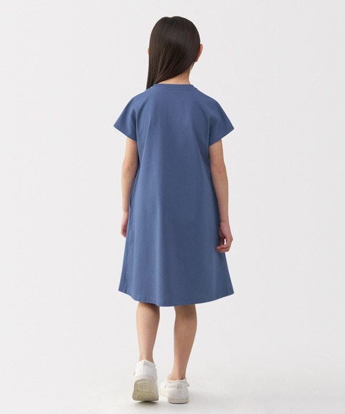 無印良品(ムジルシリョウヒン)の「キッズ 涼感UVカットフレンチスリーブワンピース(チュニック・キッズ・ブルー/ブラック・140/130/120)」の4枚目の写真