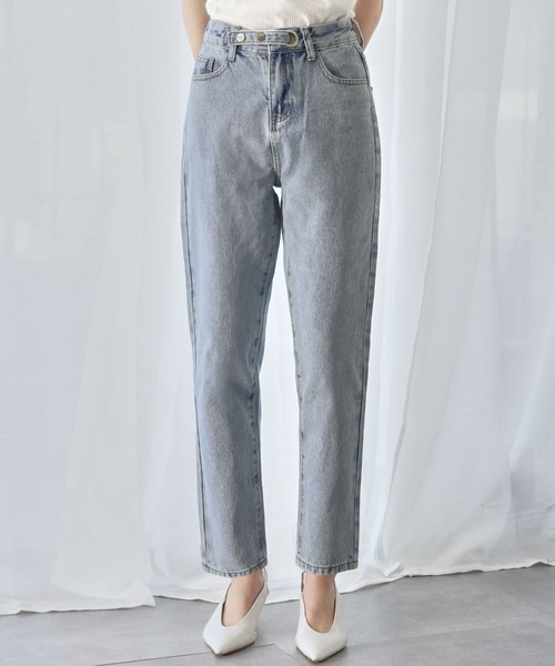 Ampirula(アンピルーラ)の「ハイウエストテーパードデニムパンツ(デニムパンツ・レディース・ブルー・S/M/L)」の3枚目の写真