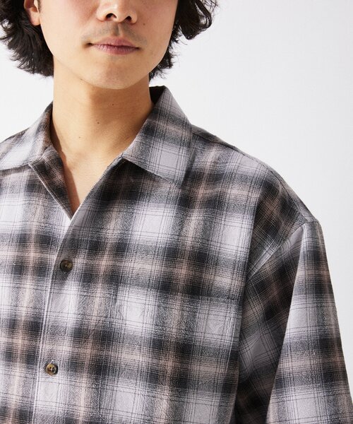 JOURNAL STANDARD relume(ジャーナルスタンダード レリューム)の「T/C ガーゼ オンブレチェック 半袖シャツ(シャツ/ブラウス・メンズ・ネイビー/グレー/サックスブルー/イエロー・MEDIUM/LARGE)」の10枚目の写真