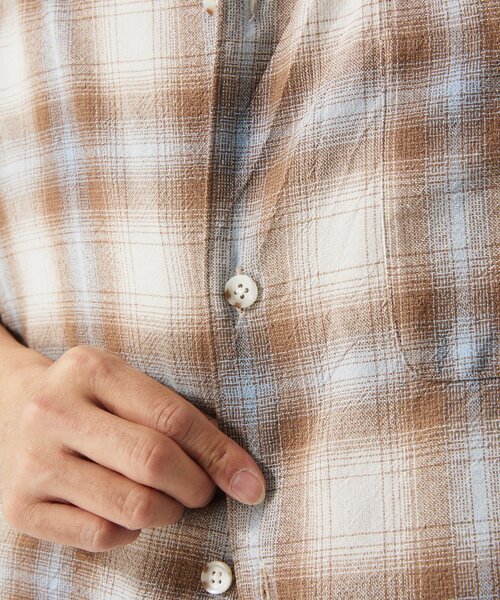 JOURNAL STANDARD relume(ジャーナルスタンダード レリューム)の「T/C ガーゼ オンブレチェック 半袖シャツ(シャツ/ブラウス・メンズ・ネイビー/グレー/サックスブルー/イエロー・MEDIUM/LARGE)」の17枚目の写真