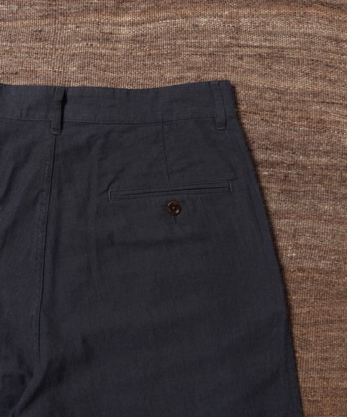 ADAM ET ROPE'（アダムエロペ）の「【WILD LIFE TAILOR】ライトピケ ワイド テーパード スラックス / セットアップ可能（スラックス・メンズ・ネイビー/ブラック系その他3・XL/L/M）」の4枚目の写真