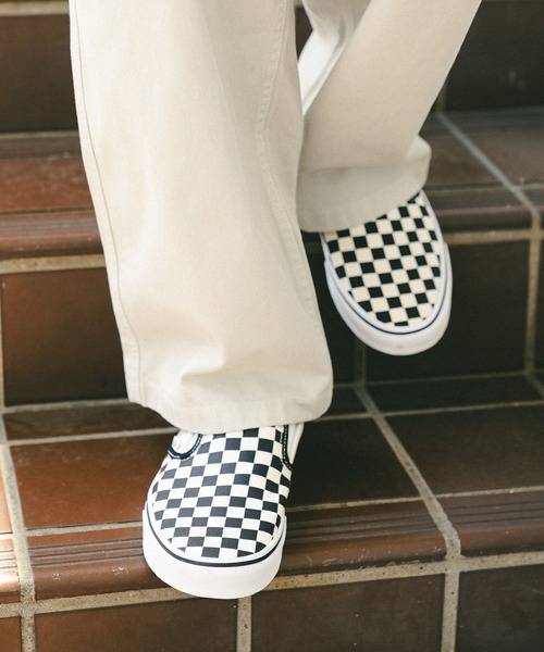 VANS(バンズ)の「【VANS(ヴァンズ)】UA CLASSIC SLIP-ON(MEN)(スリッポン・メンズ・ブラック/その他1・SMALL/MEDIUM/LARGE)」の6枚目の写真