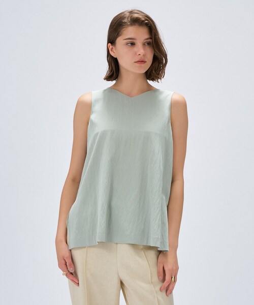 cloenc（クロエンス）の「【接触冷感／セットアップ／マシンウォッシュ】レーヨンツイルノースリブラウス（シャツ/ブラウス・レディース・チャコールグレー/ナチュラル/ブラック/ライトグリーン・02）」の12枚目の写真