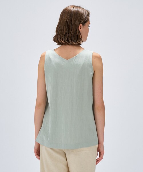 cloenc（クロエンス）の「【接触冷感／セットアップ／マシンウォッシュ】レーヨンツイルノースリブラウス（シャツ/ブラウス・レディース・チャコールグレー/ナチュラル/ブラック/ライトグリーン・02）」の14枚目の写真